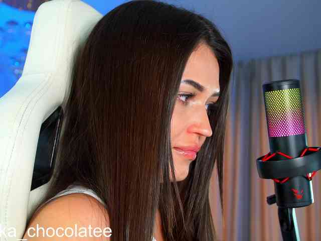 Anutka-chocolatee webcam