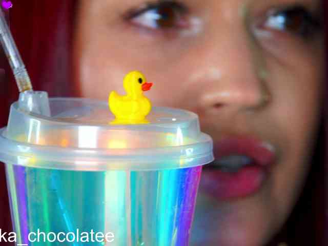 Anutka-chocolateee webcam