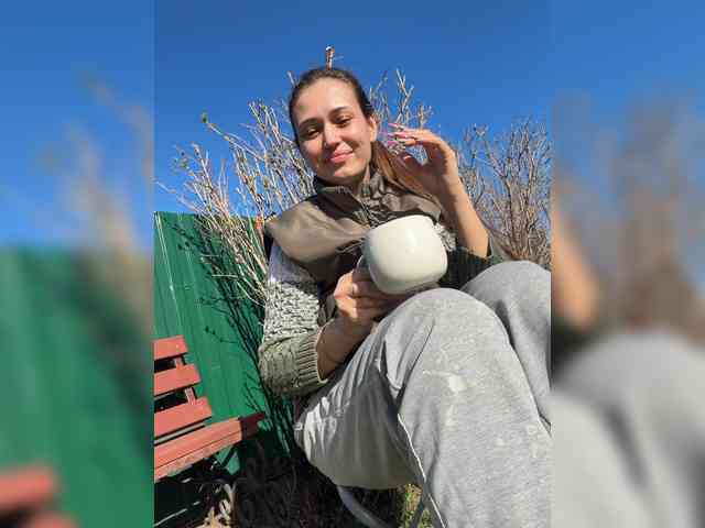 Model: Anutka-chocolatee