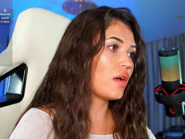 Anutka-chocolatee webcam