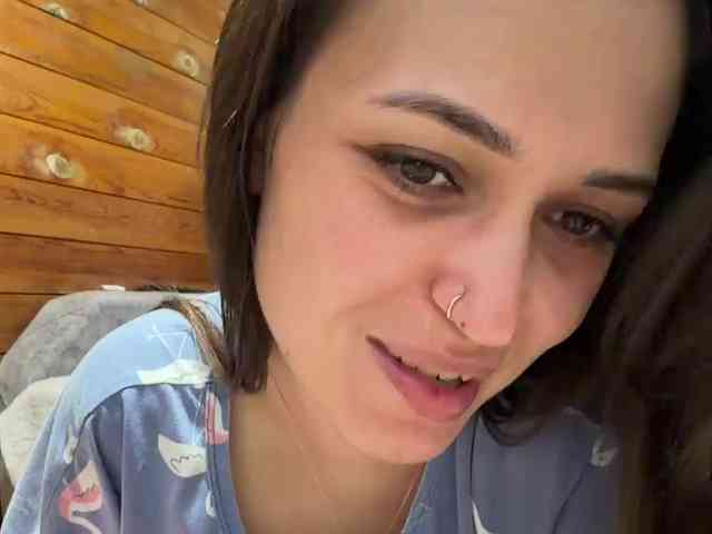 Anutka-chocolatee webcam