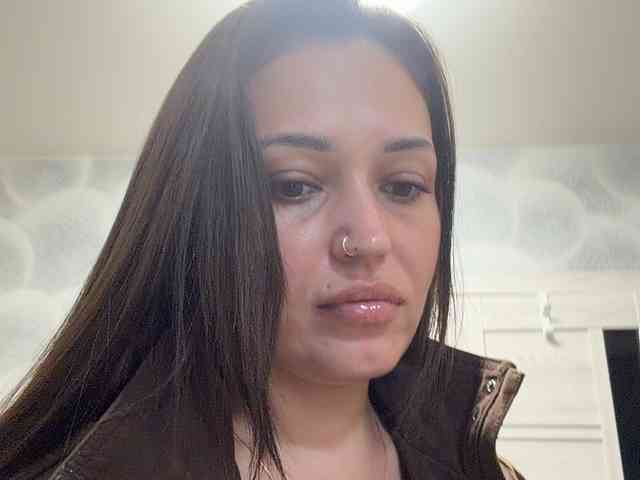 Adel-chocolatee Live Webcam on BongaCams
