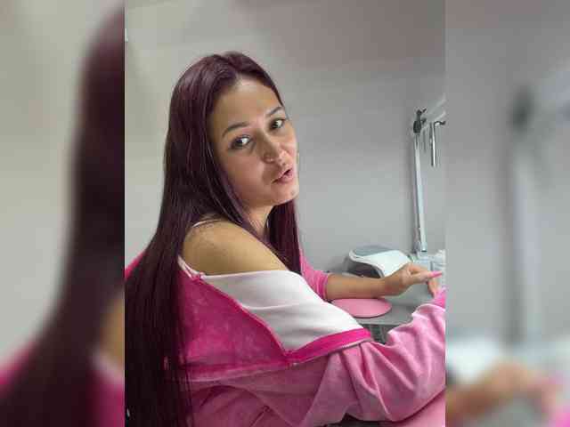 Anutka-chocolateee webcam