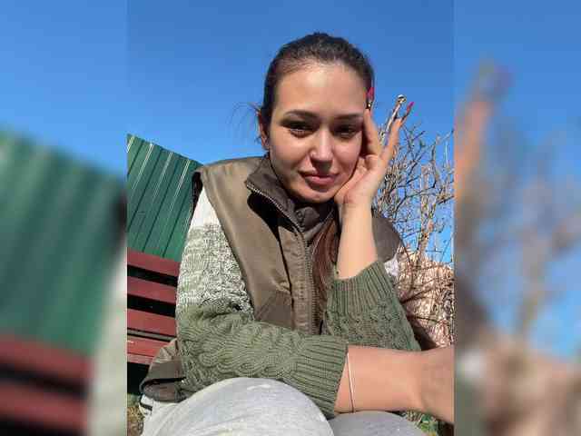 Model: Anutka-chocolatee