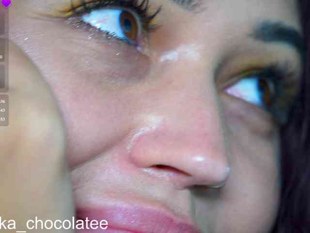 Adel-chocolatee