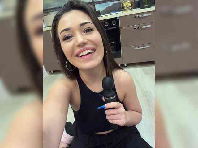 Anutka-chocolatee webcam