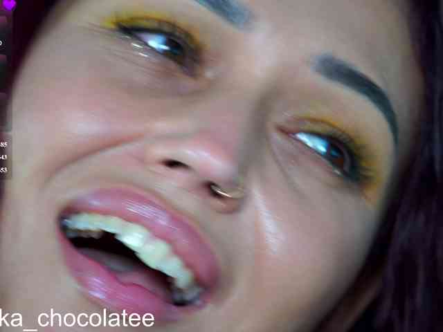 Adel-chocolatee