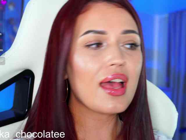 Adel-chocolatee