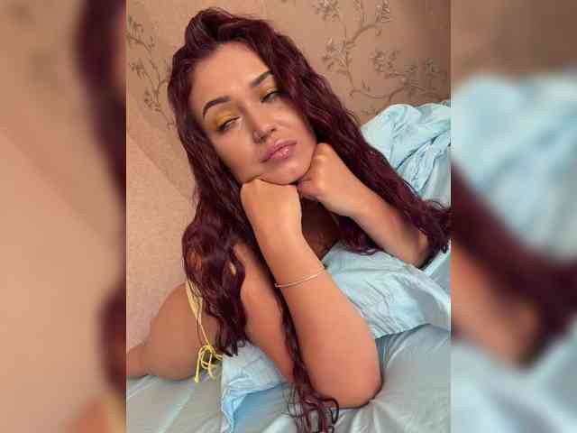 Anutka-chocolateee webcam