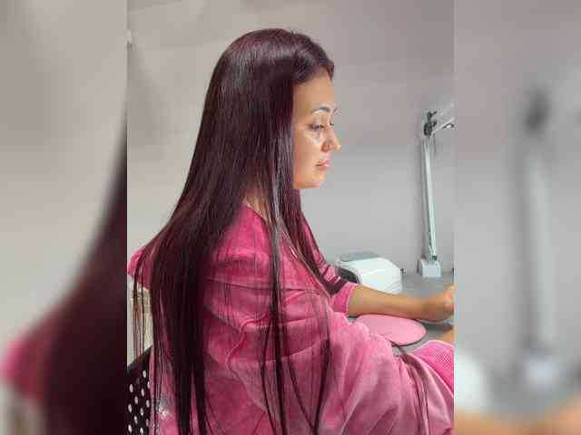 Anutka-chocolateee webcam