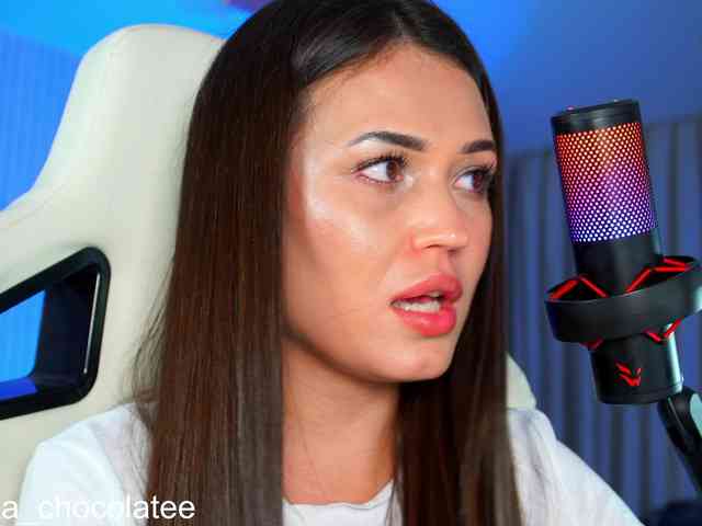 Anutka-chocolatee webcam