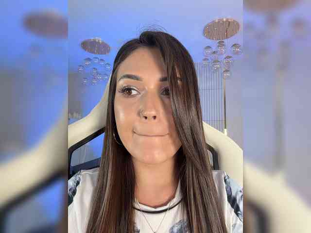 Anutka-chocolatee webcam