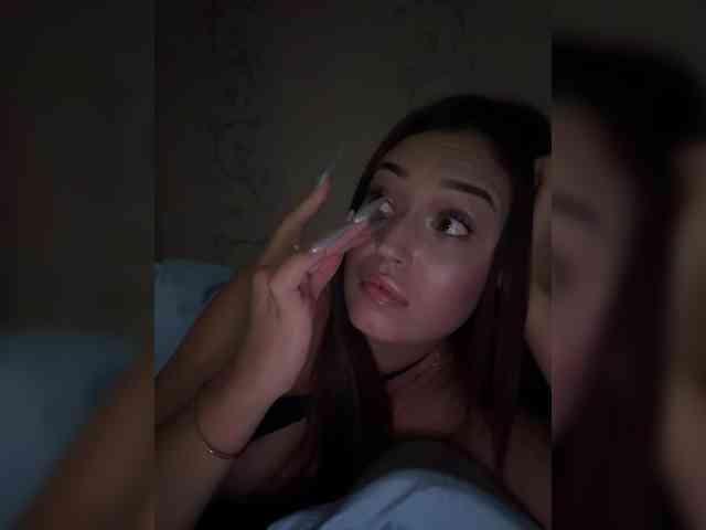 Anutka-chocolateee webcam