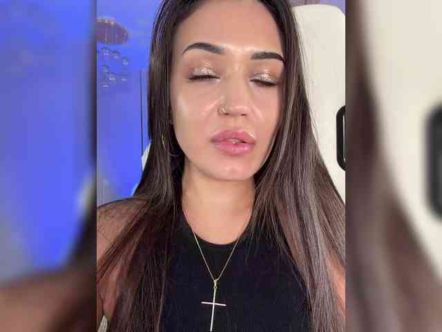 Anutka-chocolatee webcam