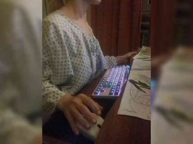 SophieSummer webcam