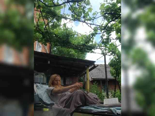 SophieSummer webcam