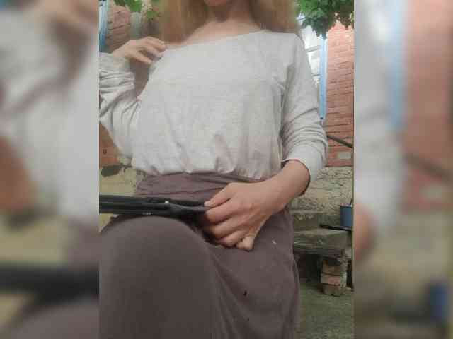 SophieSummer webcam