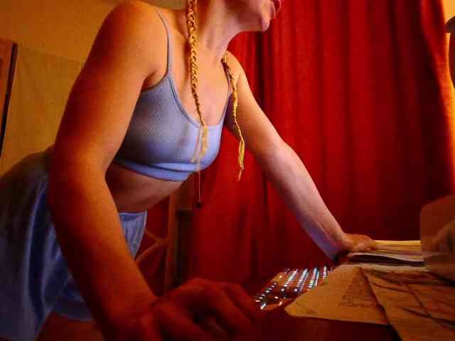 SophieSummer webcam
