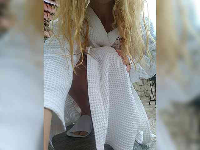 SophieSummer webcam