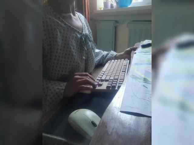 SophieSummer webcam