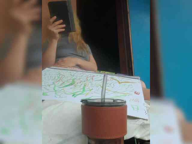 SophieSummer webcam