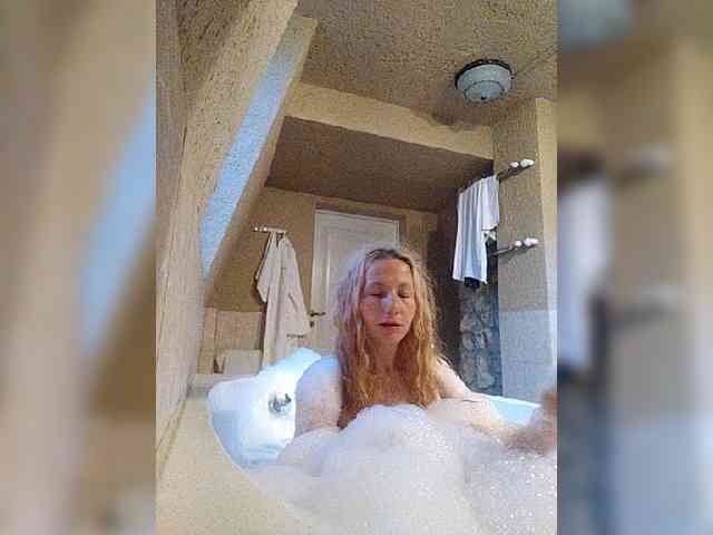 SophieSummer webcam