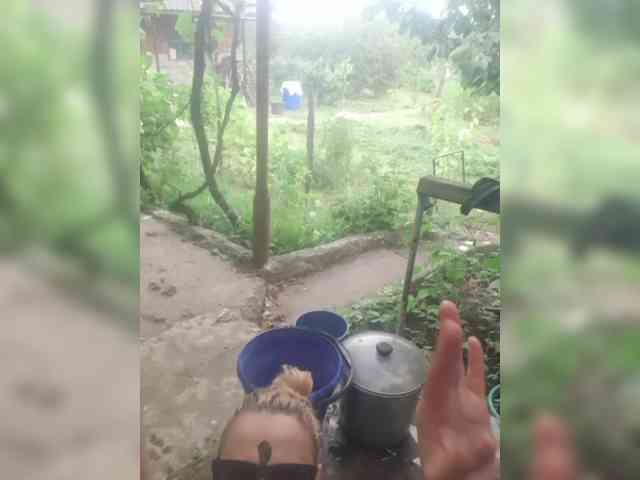 SophieSummer webcam