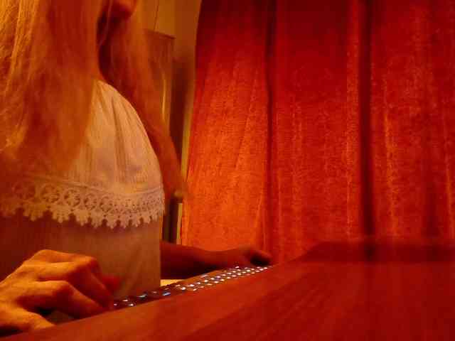 SophieSummer webcam