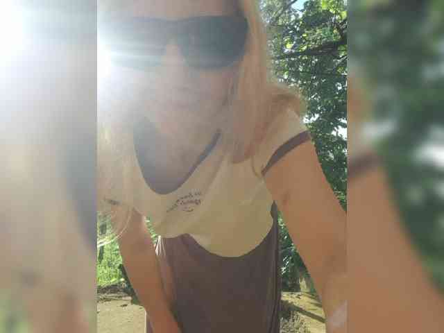 SophieSummer webcam