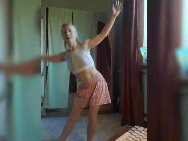 SophieSummer webcam