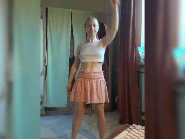SophieSummer webcam