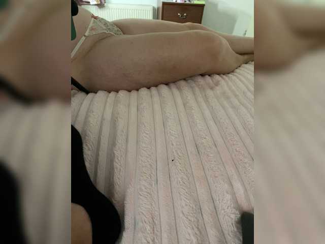 Curcubeu67 live cam on BongaCams