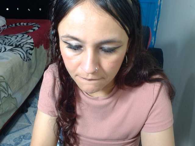samanthasquirt1212 live cam on BongaCams