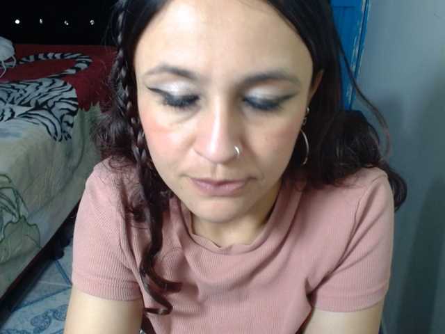 samanthasquirt1212 live cam on BongaCams