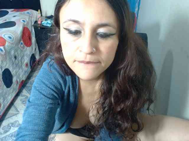 samanthasquirt1212 webcam