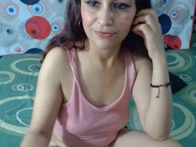 samanthasquirt1212 webcam