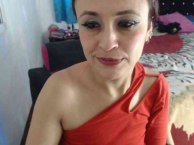 samanthasquirt1212 webcam