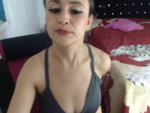 samanthasquirt1212 webcam