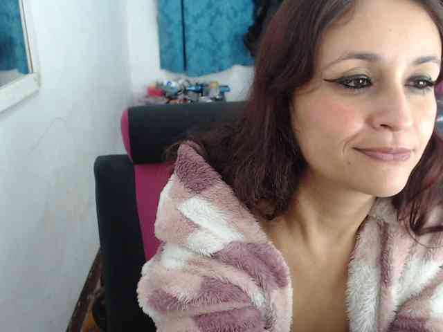 samanthasquirt1212 webcam
