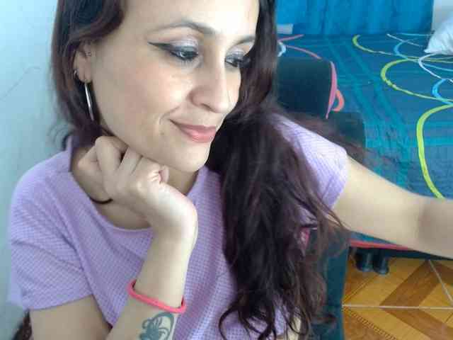 samanthasquirt1212 webcam