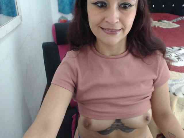 samanthasquirt1212 webcam
