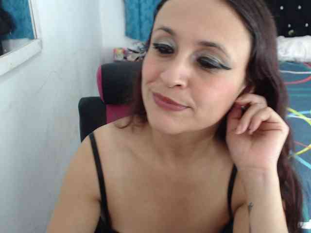 samanthasquirt1212