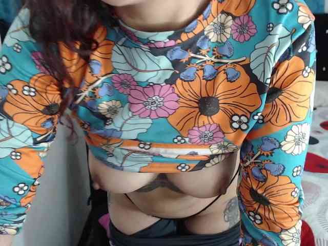 samanthasquirt1212 webcam