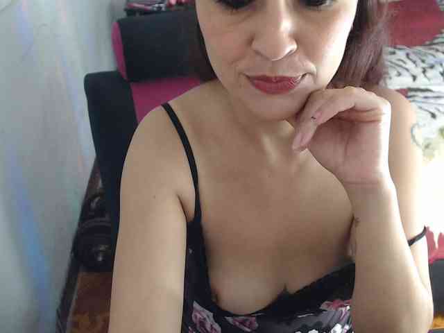 samanthasquirt1212 webcam