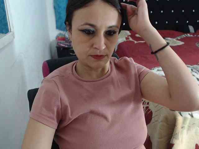samanthasquirt1212 webcam