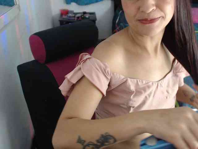 samanthasquirt1212 webcam