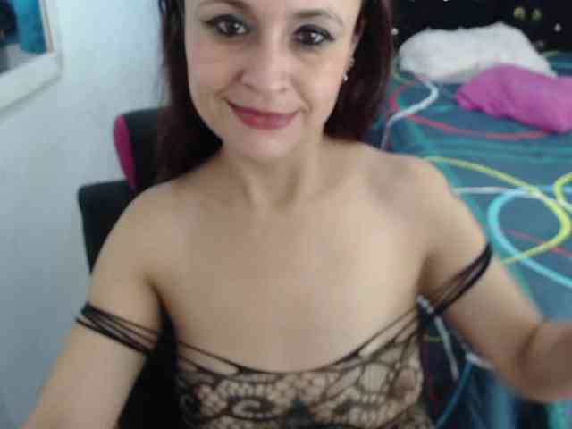 samanthasquirt1212 webcam