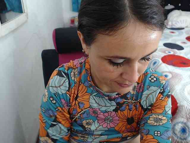 samanthasquirt1212 webcam
