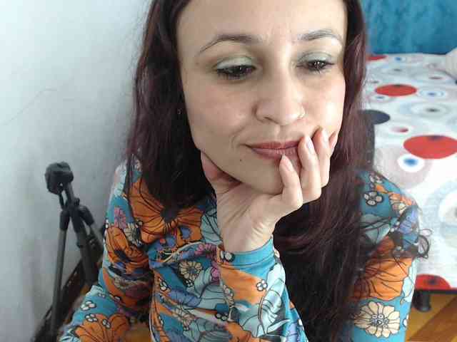 Model: samanthasquirt1212
