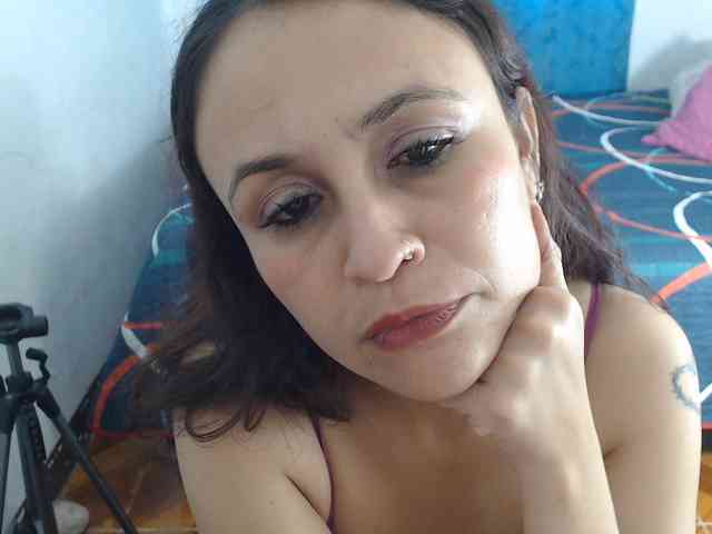 samanthasquirt1212 webcam